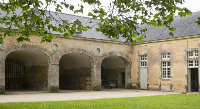Коттедж Chateau De Pont-Rilly
