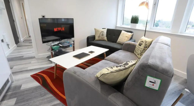 Birmingham Necairport Interchange Shortstay Homebase, Varaa Hotelli Coventry West Midlands