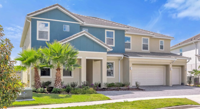 Luxury Home - ALL the Extras - Sleeps 39