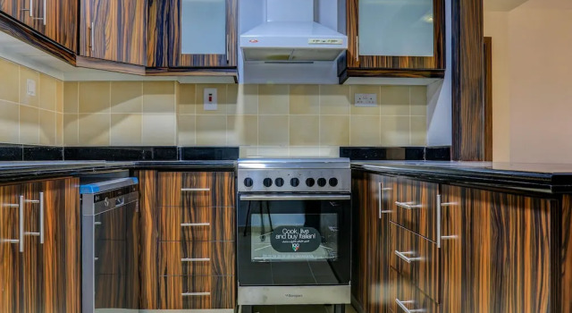 Апартаменты R&H Shams 1