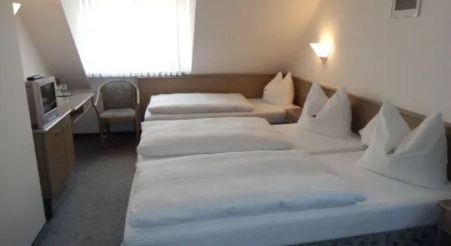Haber, Varaa Hotelli Hotellit Baijeri pysäköinnillä, Pysäköinti