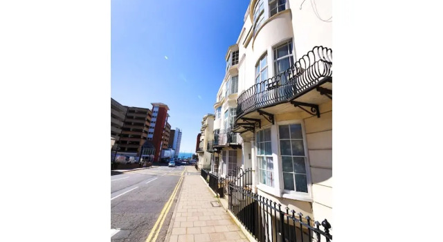 Quiet Flat for 4 With Sea View in Central Brighton