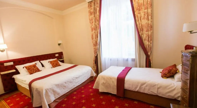 Трёхместный номер Superior Hotel Ambasada Bolesławiec