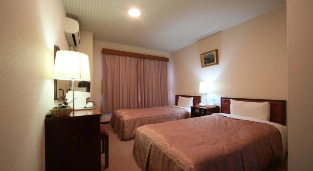 City Hotel Ikeda, Rezerwuj Hotel Hotele w Chugoku z parkingiem, Parking