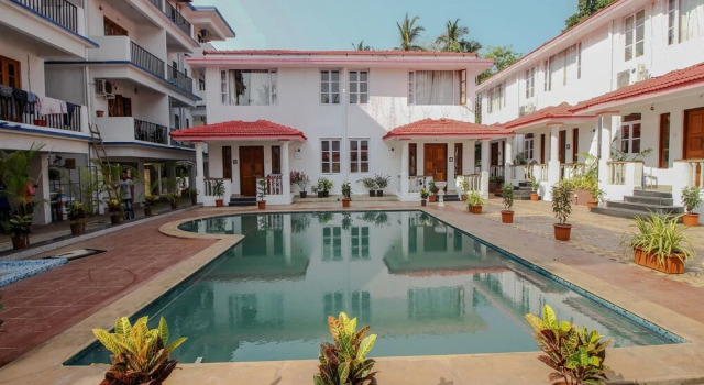 OYO 9890 Home 2BHK With Pool Vagator Beach, Varaa Hotelli Vagator Pohjois-Goa