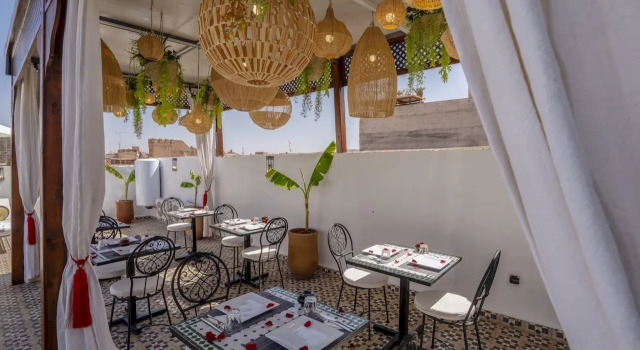Riad Safran & Soleil, Забронировать Отель Отели Марракеш-Тенсифт-Эль-Хауз с бассейном, Бассейн