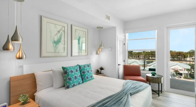 Dolphins Vacation Rental, Varaa Hotelli Hotellit Space Coast pysäköinnillä, Pysäköinti