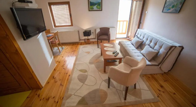 Guesthouse Sandra, Book Hotel Hotels in Kolasin County with Parking, Parking