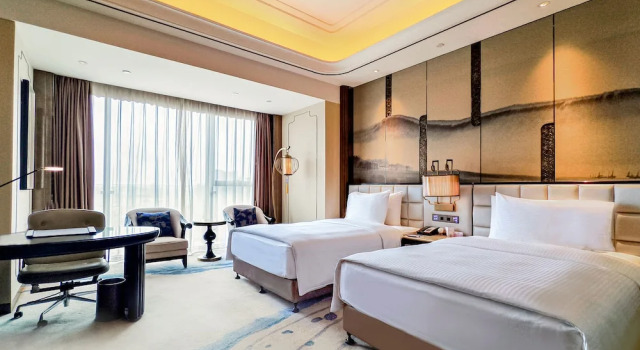 Четырёхместный номер Standard с видом на город Wanda Vista Kunming