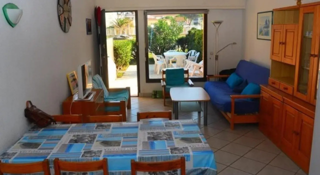 Maison Port Barcarès, 4 pièces, 8 personnes - FR-1-431-42, Book Hotel Hoteller i Corbières med parkering, Parkering