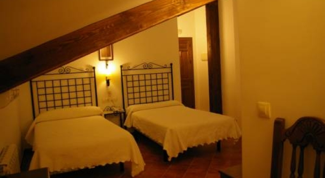 Rural La Yedra, Book Hotel Rus Jaén