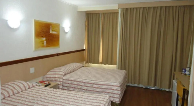 Двухместный номер Standard Hotel Econômico ao lado do Metrô