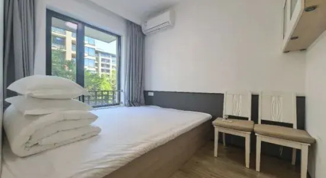 Люкс с 3 комнатами Floral Hotel·Chenwai Fanshe Hotel(Beidaihe Azure Coast Branch)