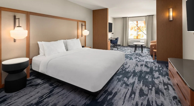 Двухместный люкс Fairfield by Marriott Inn & Suites Yankton