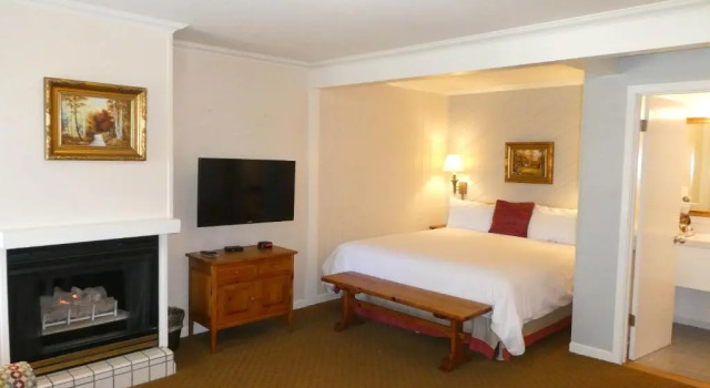 Номер Standard Briarwood Inn