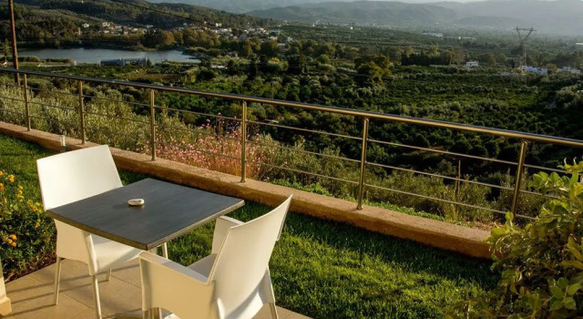 Одноместный люкс Aksos Suites Accessible Accommodation
