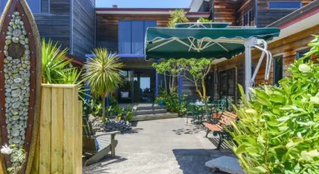 Absolute Beachfront BB, Rezerwuj Hotel Hotele SPA w Hawke&, SPA