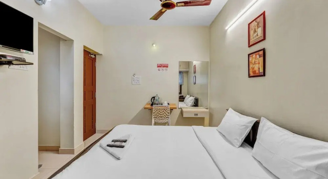 Номер Standard Kings Court by Blessings Hospitality