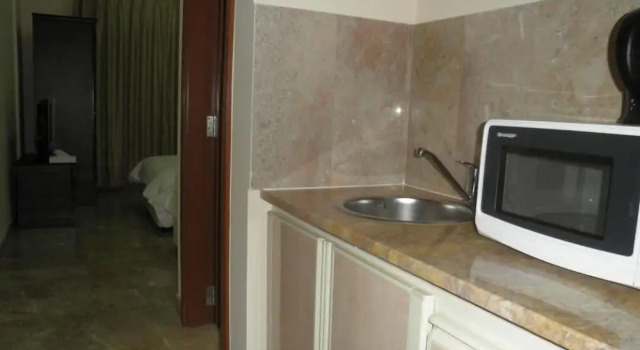 Студия Hamasa Plaza Hotel and Apartments
