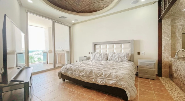 Номер Premier Esmeralda Beach Resort
