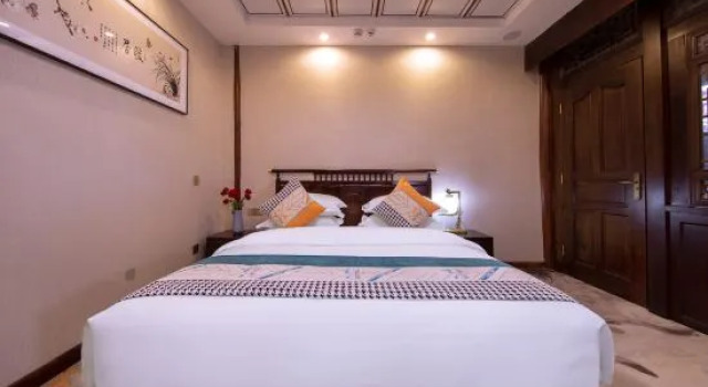 Люкс Deluxe Tengchong Heshun Home Inn