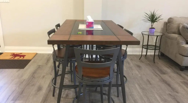 Номер Standard Charming, Comfortable Bsmt Apartment in Pickering