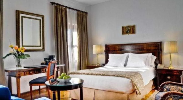 Sheraton Santa Maria del Paular, Varaa Hotelli Hotellit Madridin maakunta pysäköinnillä, Pysäköinti