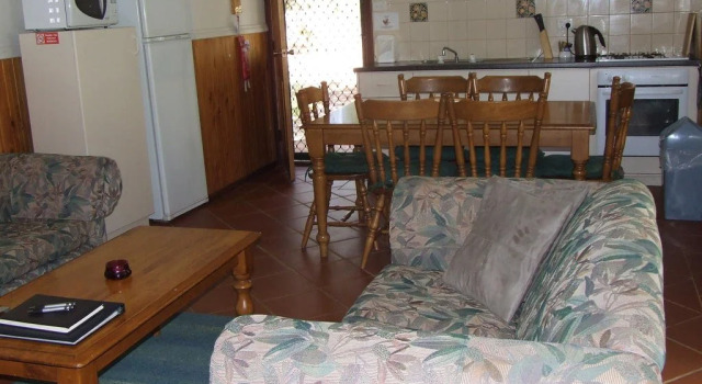 Donnelly Lakes, Book Hotel Hotels in Peerabeelup with Parking, Parking