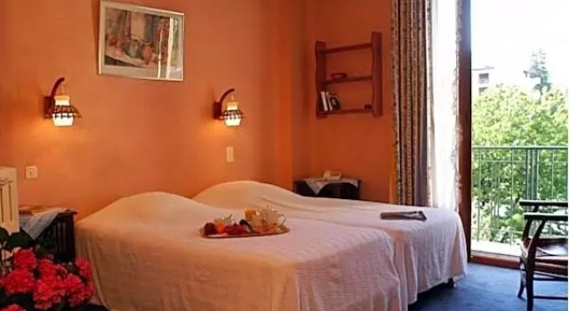 Номер Comfort Hotel des Alpes