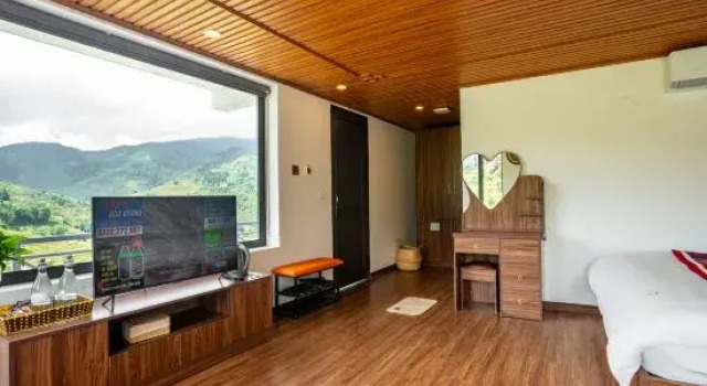 Семейный люкс с видом на горы JK Sapa Homestay & Swimming Pool