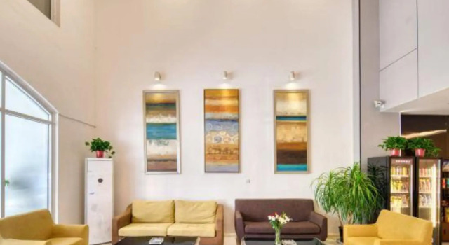 Meiyitian Express Hotel, Book Hotel Hoteller i Haiyang med parkering, Parkering