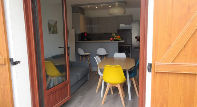 Charming maisonette in duplex, 400 m from the beach, Book Hotel Courseulles-sur-Mer D-day Beaches