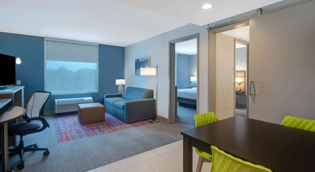 Двухместный люкс c 1 комнатой Home2 Suites By Hilton Shepherdsville Louisville South