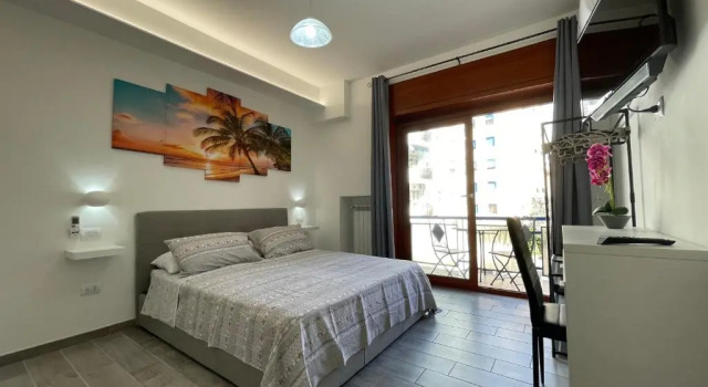 Room Center Sorrento Baby