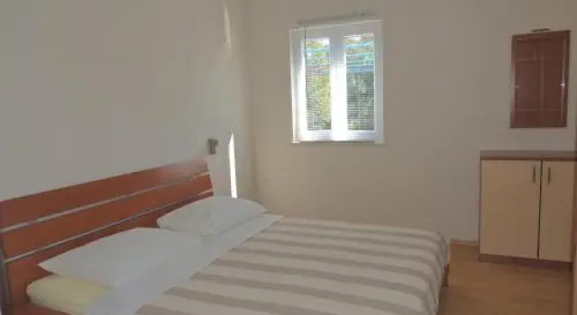 Apartments Ivica, Varaa Huoneisto Hotellit Kvarner Islands uima-altaalla, Uima-allas