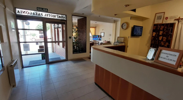 Patagonia Apart Hotel, Забронировать Апарт-отель Отели Пуэрто-Мадрин 3 звезды, рядом с Пляж Пуэрто-Мадрин, 3*