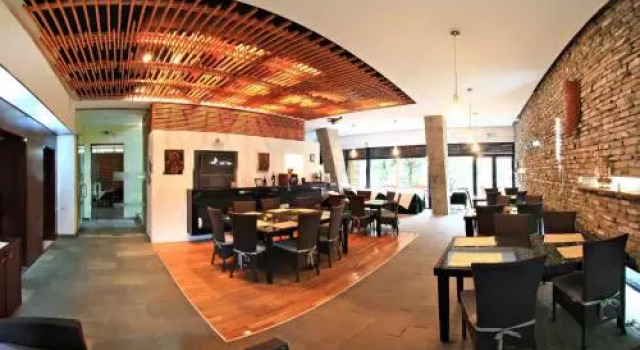 Vila Rasnoava, Rezerwuj Hotel Hotele w Prahova Valley z parkingiem, Parking