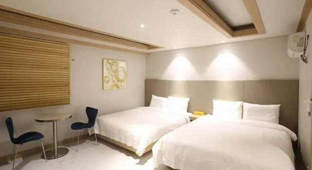 Двухместный семейный номер Standard Hotel rein