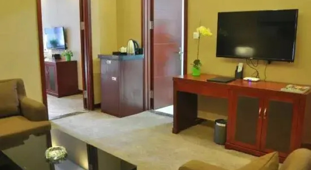 Люкс Business Maiwei International Hotel