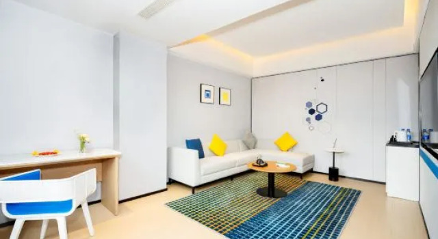 Люкс Deluxe Microtel by Wyndham Xishuangbanna Mengle