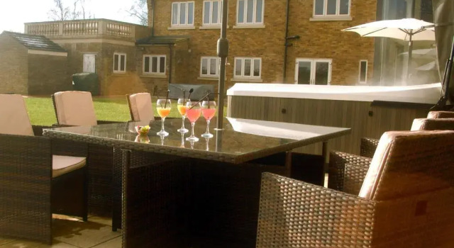 Woodhouse Farm Lodge, จอง พักในฟาร์ม Spalding Lincolnshire