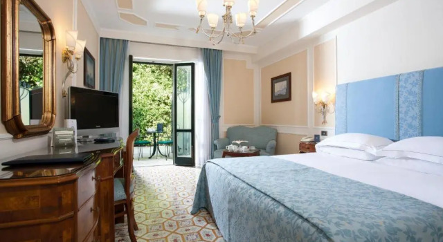 Двухместный номер Standard Grand Hotel Royal