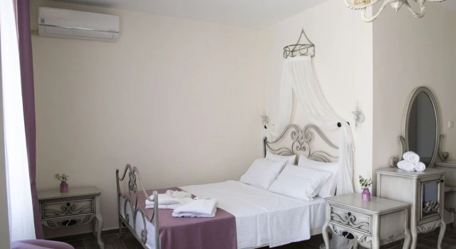 Четырёхместный номер Standard Efruze Otel