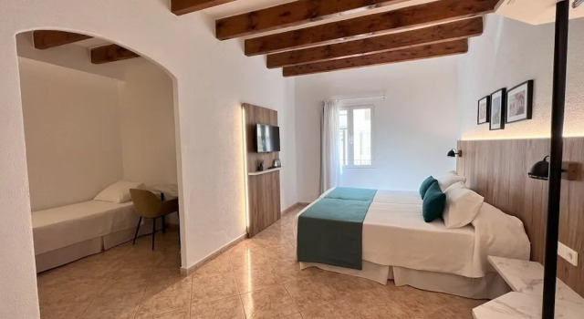 Alfons Hotel, Buchen Sie Hotel Ciutadella Menorca