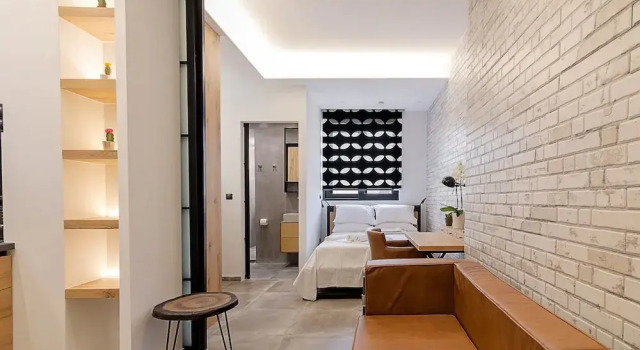 Centrally located studio next to Syntagma sq.
