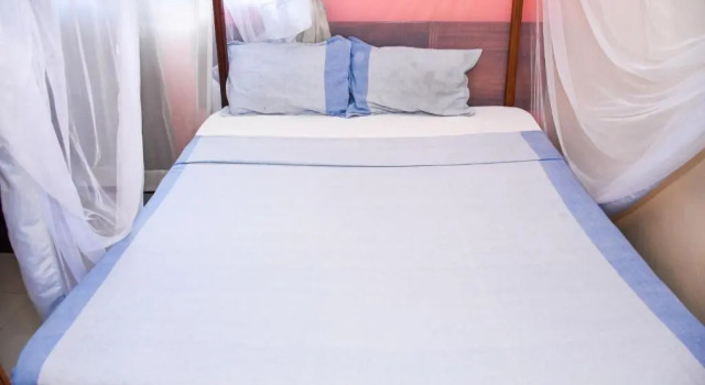 Darajani Hotel, Varaa Hotelli Hotellit Coast Region uima-altaalla, Uima-allas