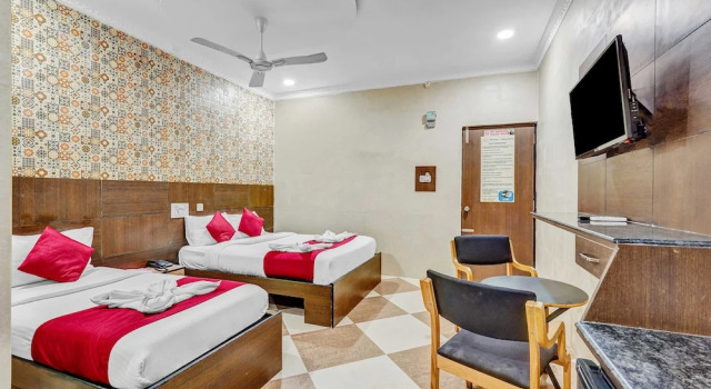 Семейный номер Deluxe Season 4 Residences - Teynampet Near Apollo Hospital ,Balaji Dental, US Consulate
