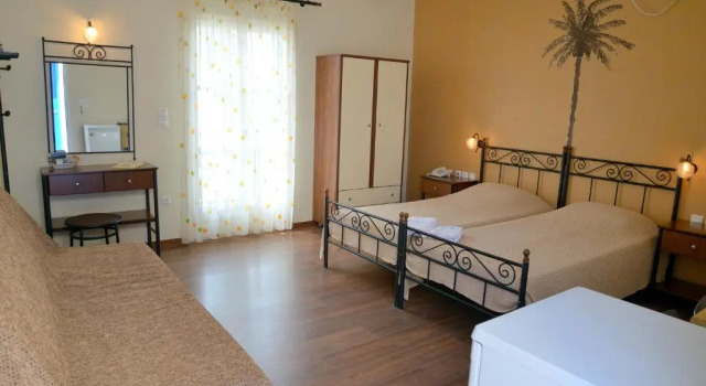Номер Comfort Finikas Studios