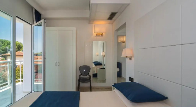 Полулюкс Hotel Central Park