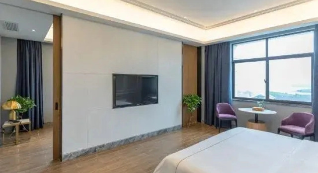 Двухместный люкс с видом на озеро Yixing Yangxian Lake Junlai Hotel Co., Ltd.